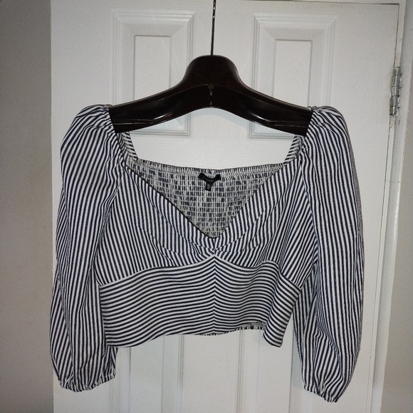 Crop Top L - Picture 1 of 7